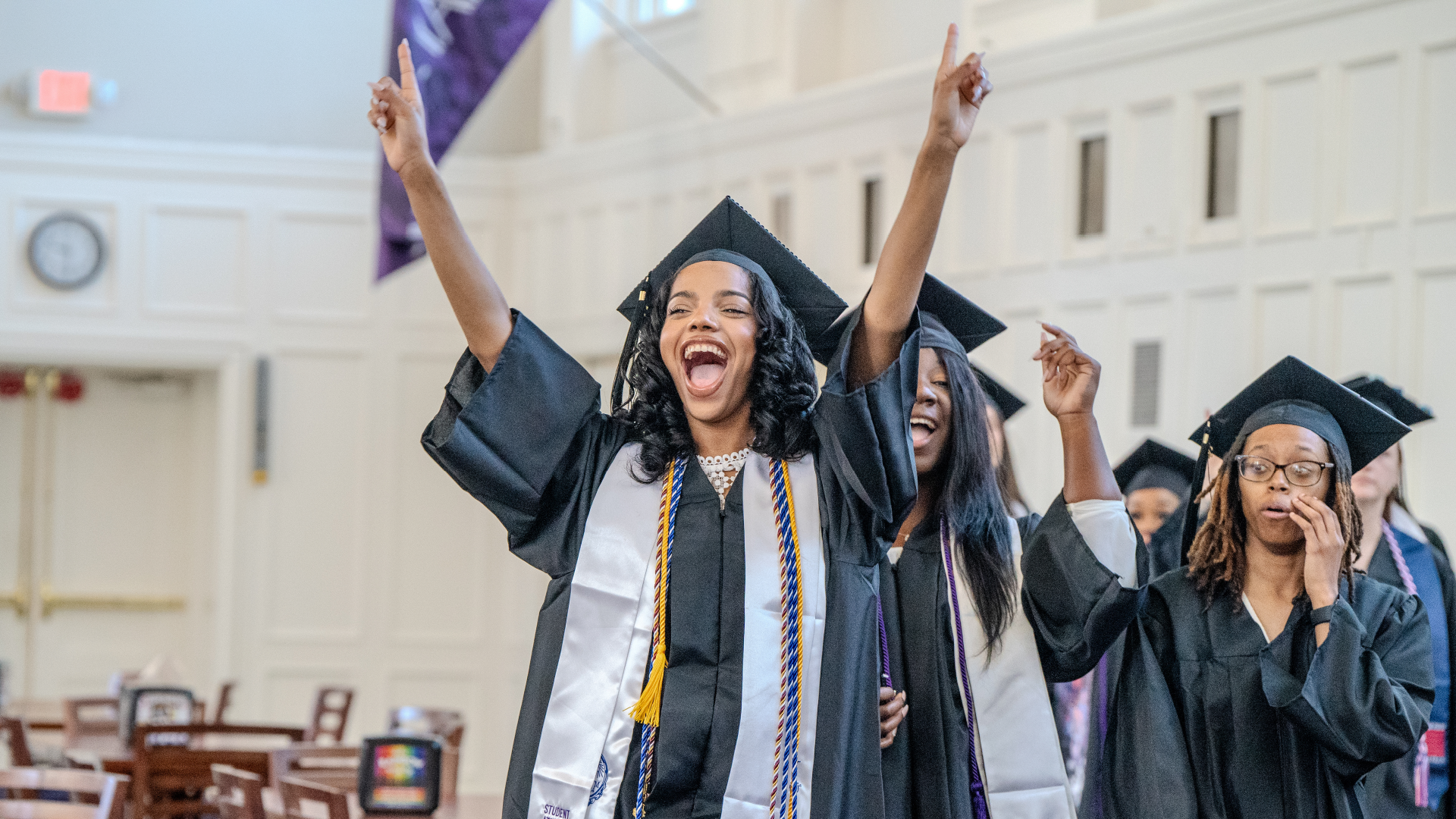 Pursue her path Photo Pursue her path Photo